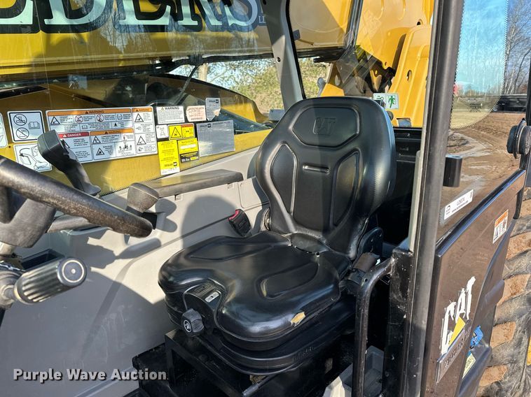 image for item LO9374 2019 Caterpillar TL642D  telehandler