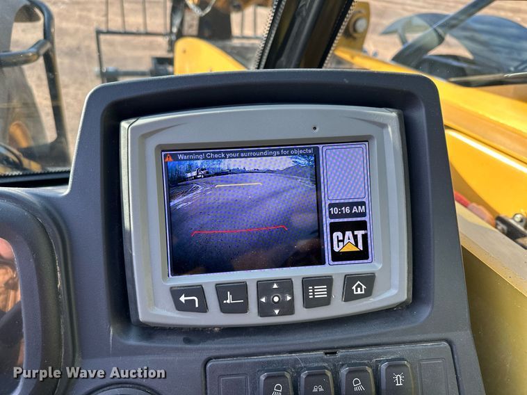 image for item LO9374 2019 Caterpillar TL642D  telehandler