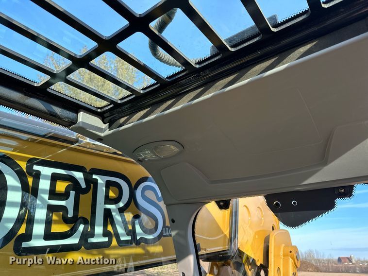 image for item LO9374 2019 Caterpillar TL642D  telehandler