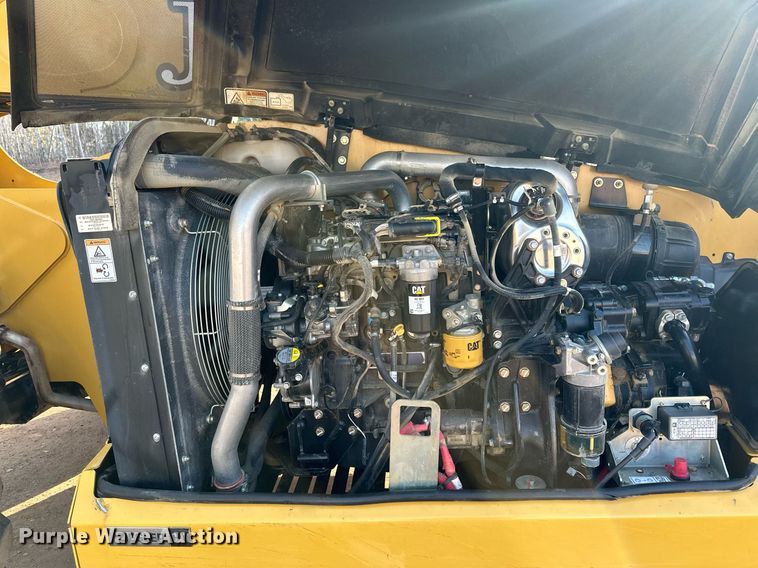 image for item LO9374 2019 Caterpillar TL642D  telehandler