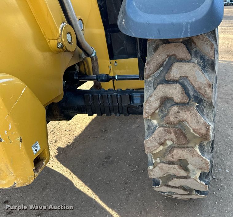 image for item LO9374 2019 Caterpillar TL642D  telehandler