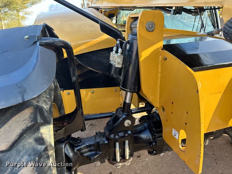 image for item LO9375 2019 Caterpillar TL642D  telehandler