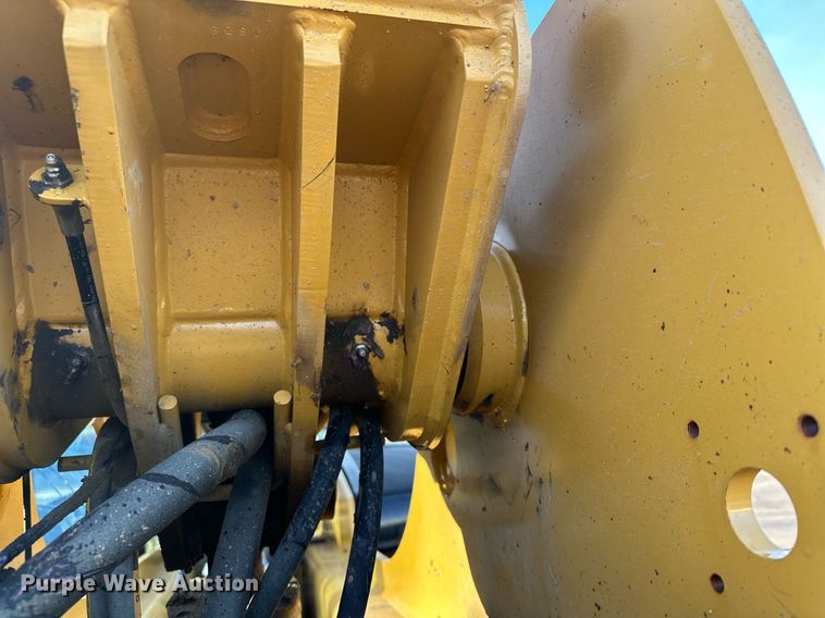 image for item LO9375 2019 Caterpillar TL642D  telehandler