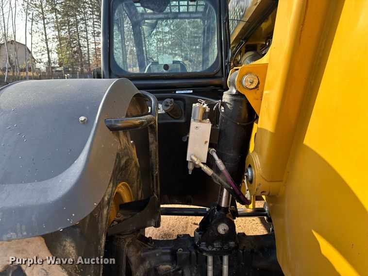 image for item LO9375 2019 Caterpillar TL642D  telehandler