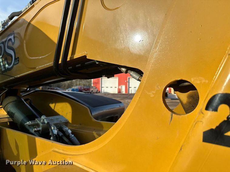 image for item LO9375 2019 Caterpillar TL642D  telehandler