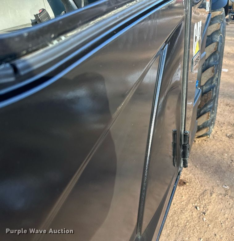 image for item LO9375 2019 Caterpillar TL642D  telehandler