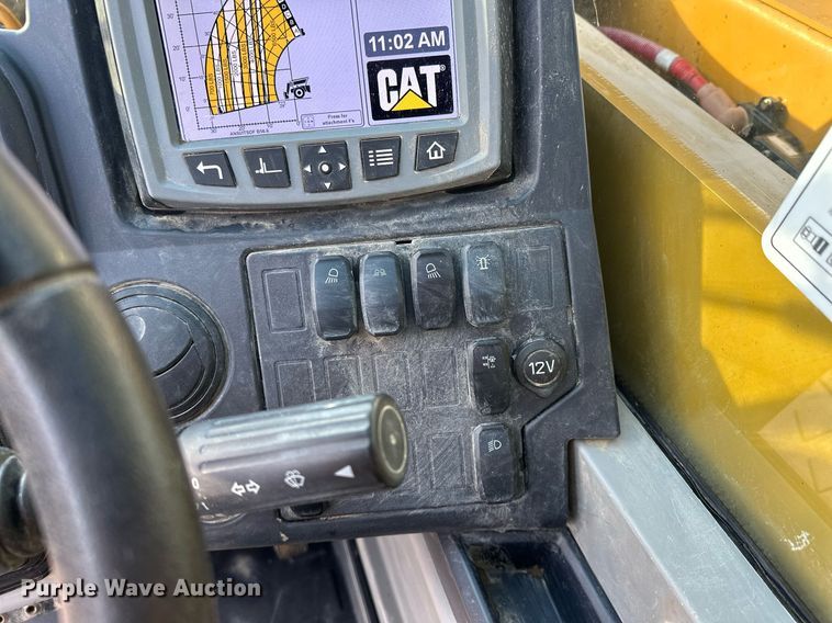 image for item LO9375 2019 Caterpillar TL642D  telehandler