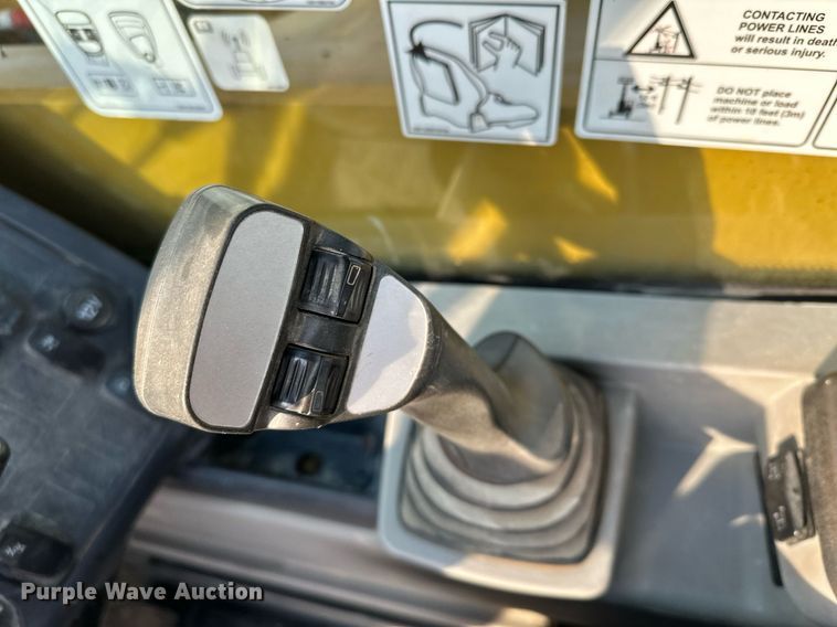 image for item LO9375 2019 Caterpillar TL642D  telehandler