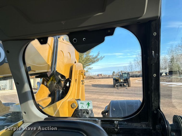 image for item LO9375 2019 Caterpillar TL642D  telehandler