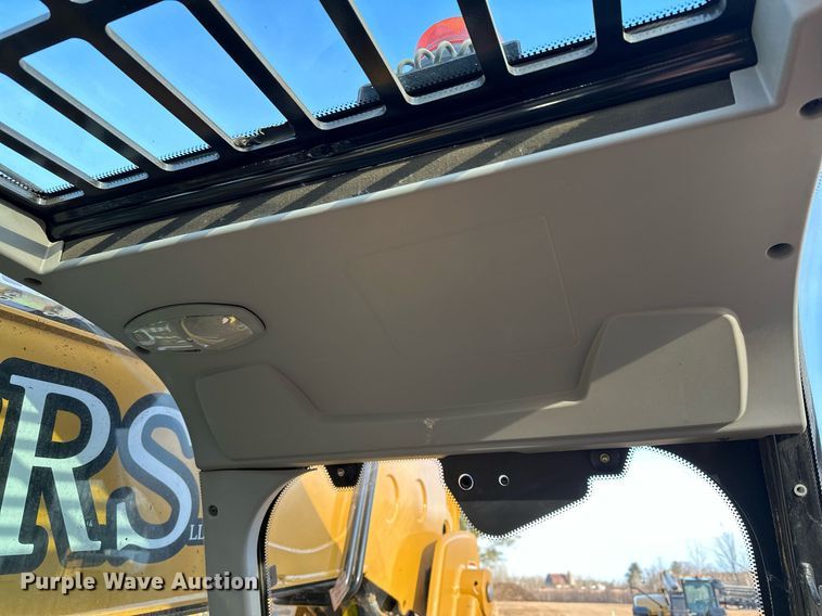 image for item LO9375 2019 Caterpillar TL642D  telehandler