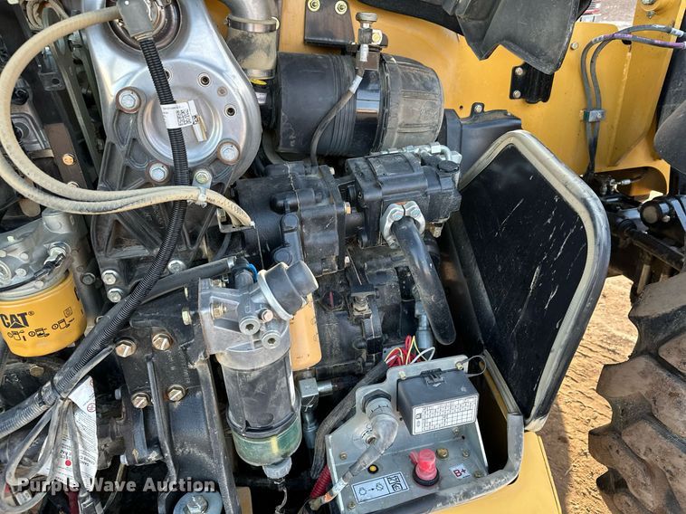 image for item LO9375 2019 Caterpillar TL642D  telehandler