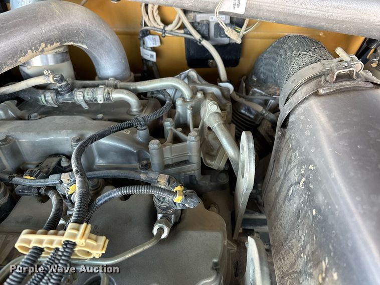 image for item LO9375 2019 Caterpillar TL642D  telehandler