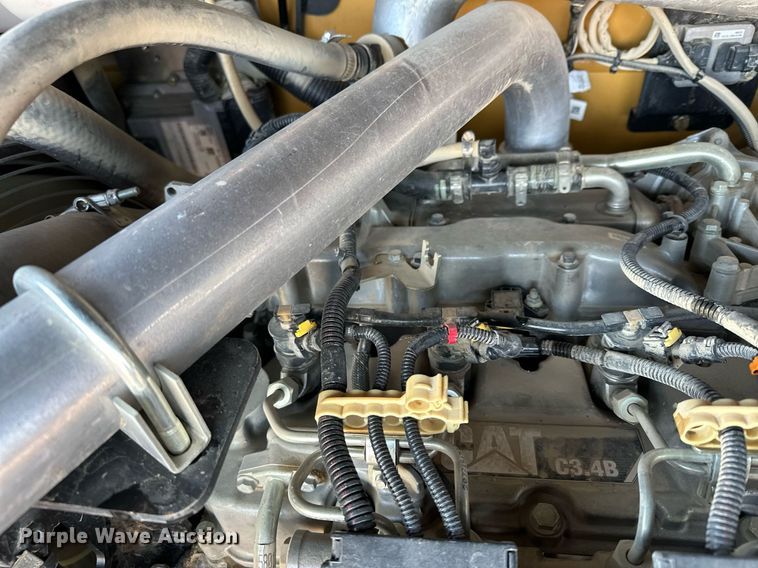 image for item LO9375 2019 Caterpillar TL642D  telehandler