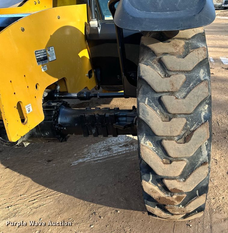 image for item LO9375 2019 Caterpillar TL642D  telehandler