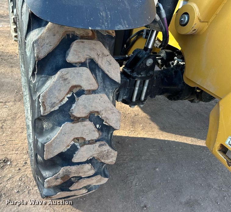 image for item LO9375 2019 Caterpillar TL642D  telehandler