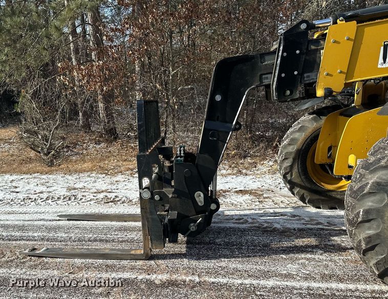 image for item LO9376 2019 Caterpillar TL642D  telehandler