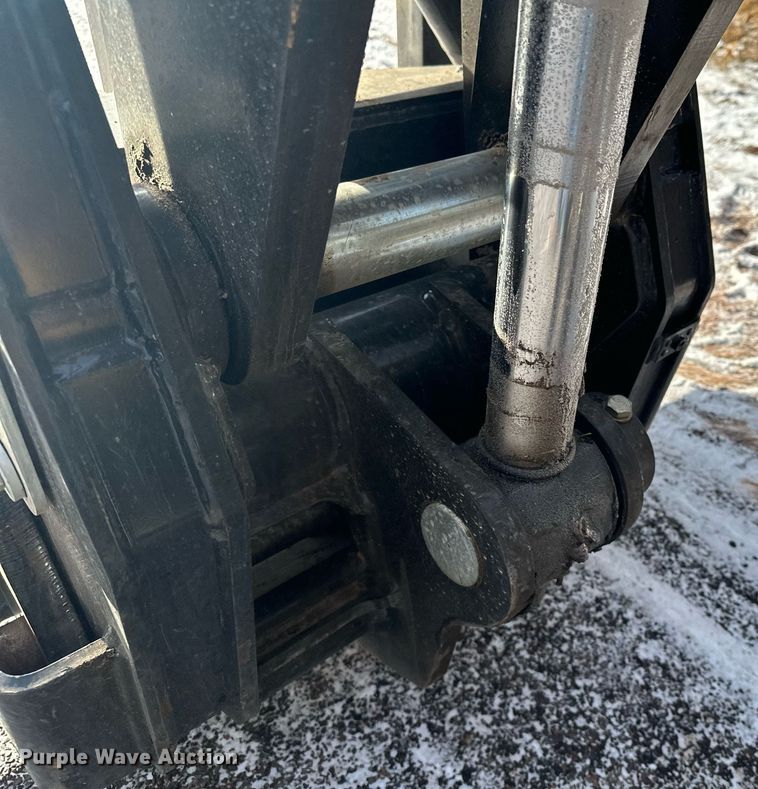 image for item LO9376 2019 Caterpillar TL642D  telehandler