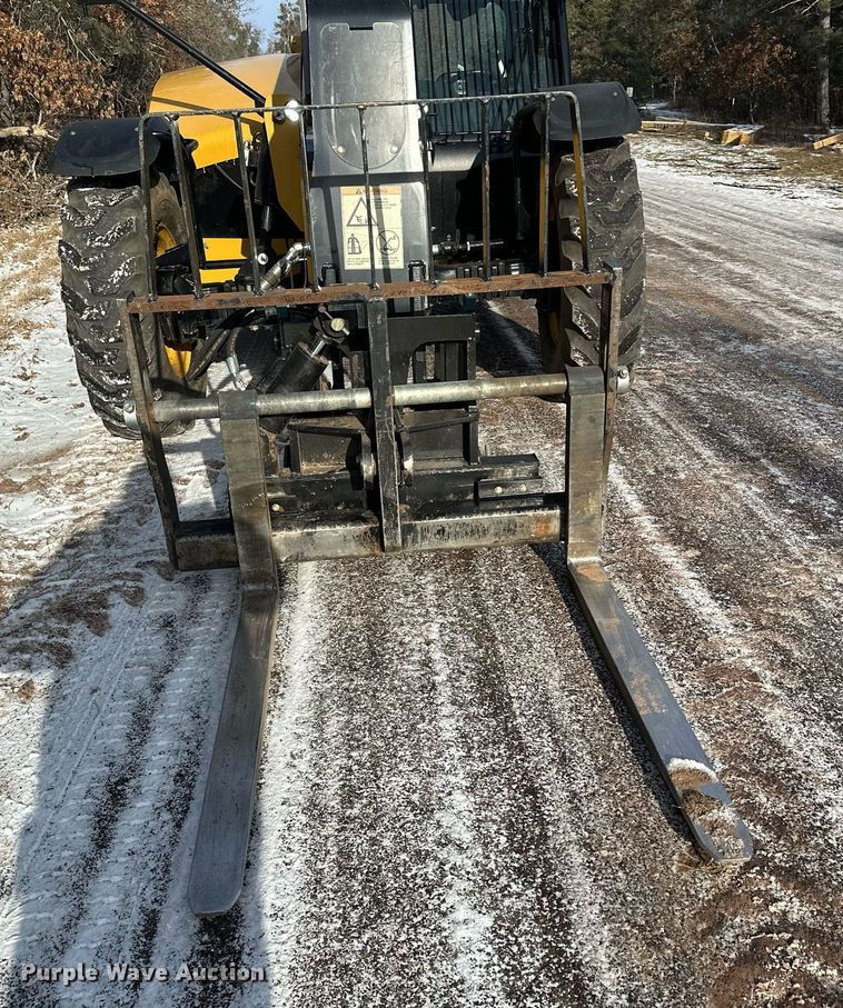 image for item LO9376 2019 Caterpillar TL642D  telehandler