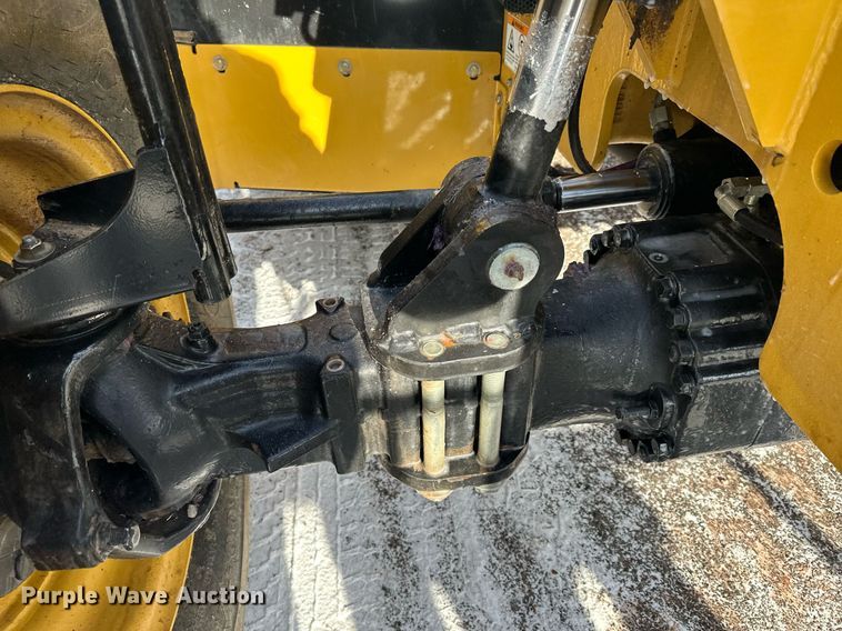 image for item LO9376 2019 Caterpillar TL642D  telehandler
