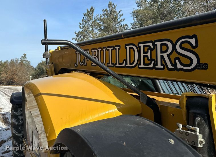image for item LO9376 2019 Caterpillar TL642D  telehandler