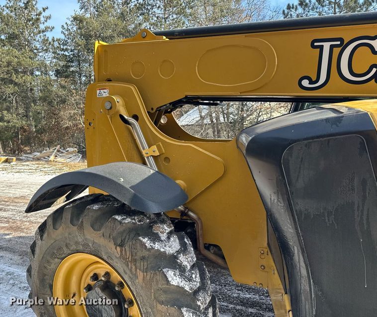 image for item LO9376 2019 Caterpillar TL642D  telehandler