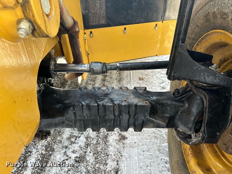 image for item LO9376 2019 Caterpillar TL642D  telehandler