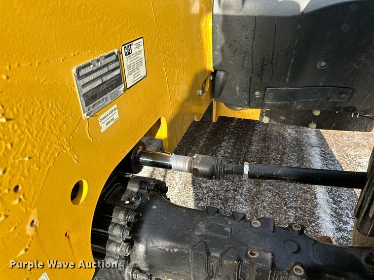 image for item LO9376 2019 Caterpillar TL642D  telehandler