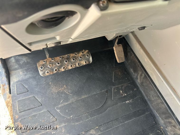 image for item LO9376 2019 Caterpillar TL642D  telehandler