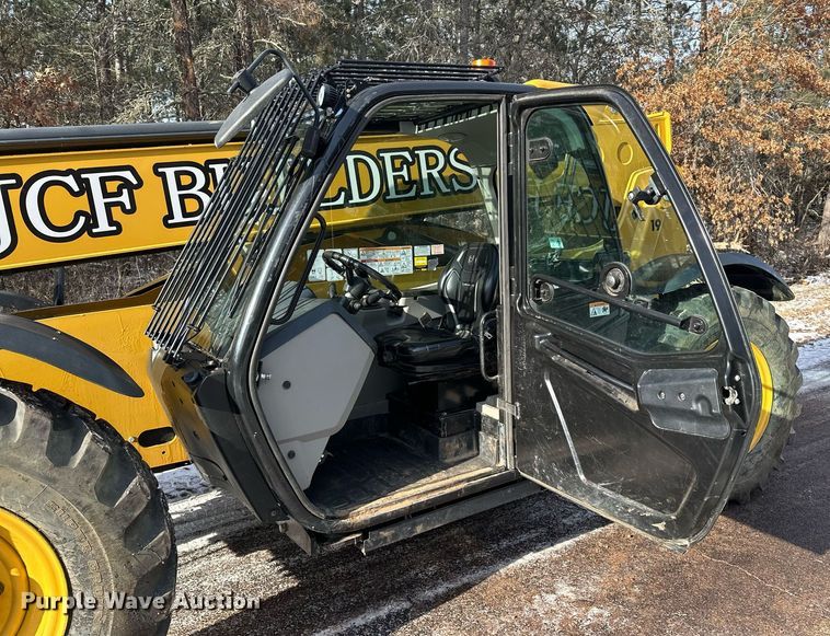 image for item LO9376 2019 Caterpillar TL642D  telehandler