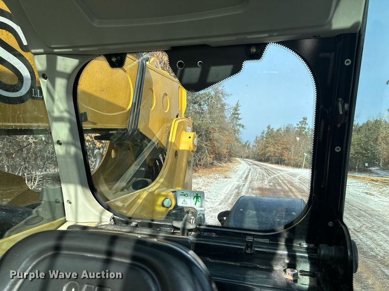 image for item LO9376 2019 Caterpillar TL642D  telehandler