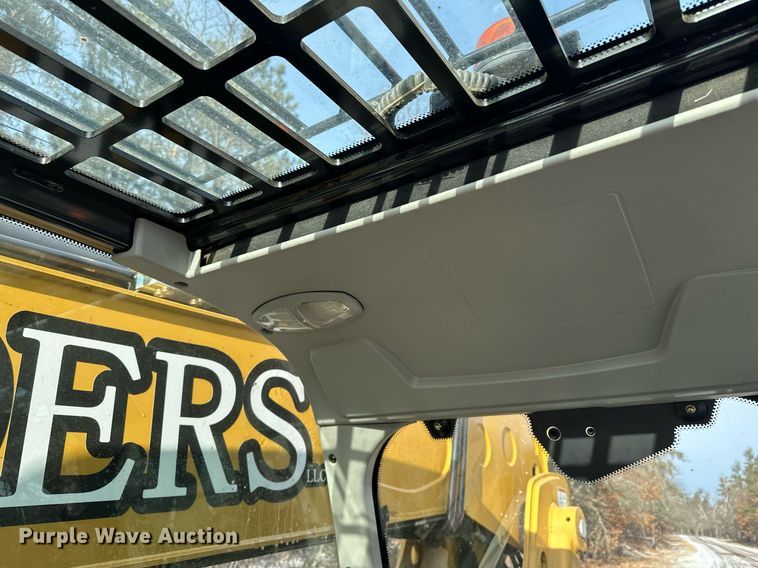 image for item LO9376 2019 Caterpillar TL642D  telehandler