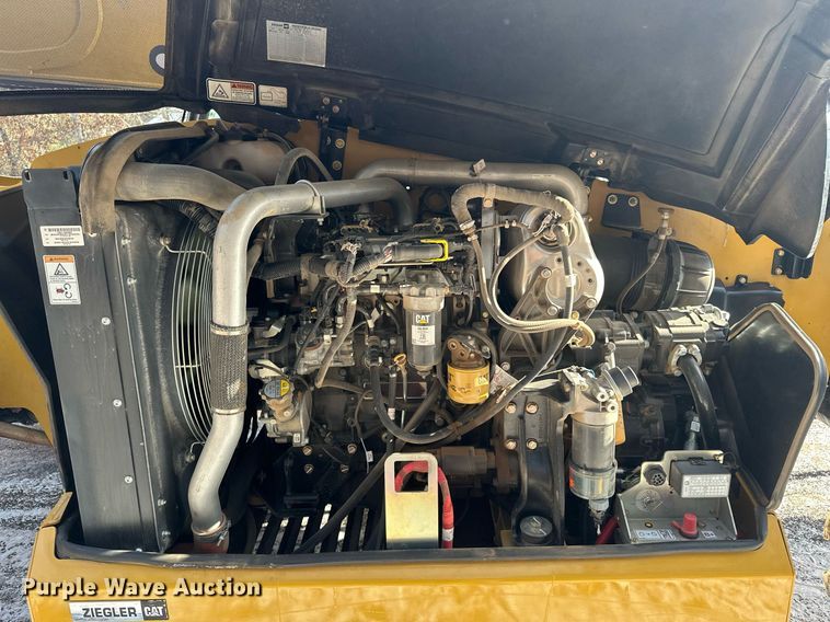 image for item LO9376 2019 Caterpillar TL642D  telehandler