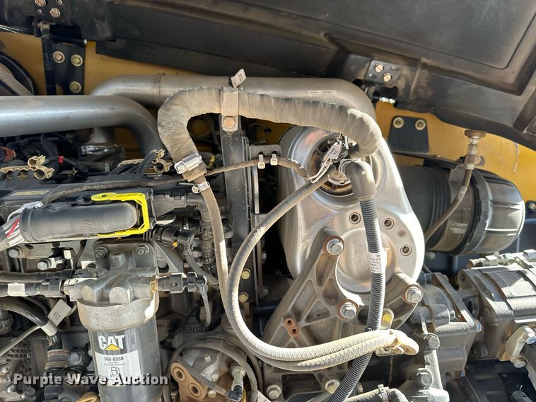 image for item LO9376 2019 Caterpillar TL642D  telehandler