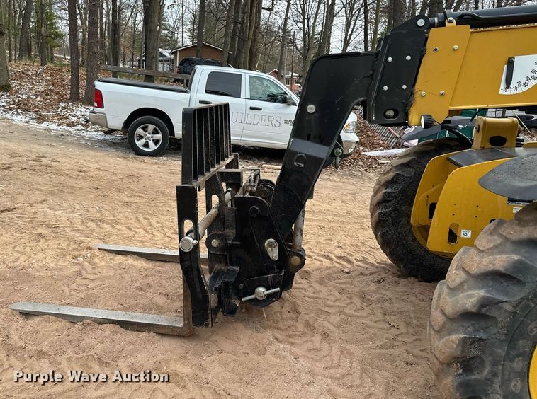 image for item LO9377 2019 Caterpillar TL642D  telehandler