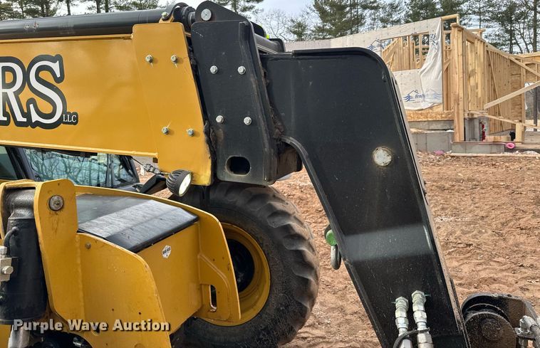 image for item LO9377 2019 Caterpillar TL642D  telehandler