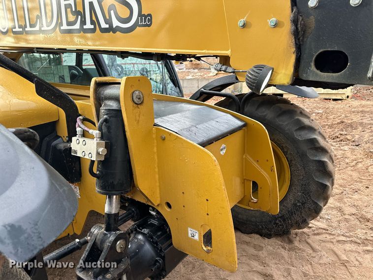 image for item LO9377 2019 Caterpillar TL642D  telehandler
