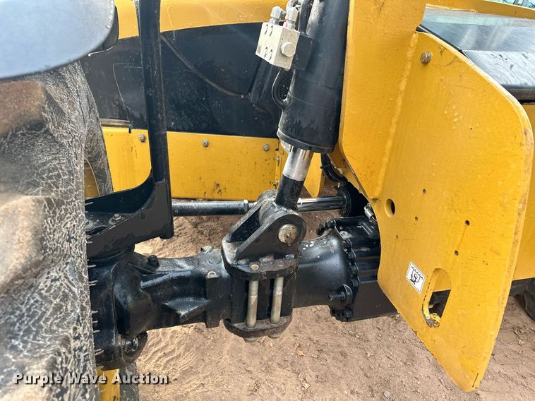 image for item LO9377 2019 Caterpillar TL642D  telehandler