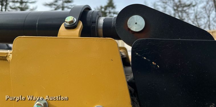 image for item LO9377 2019 Caterpillar TL642D  telehandler