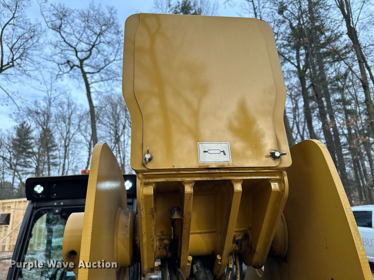 image for item LO9377 2019 Caterpillar TL642D  telehandler