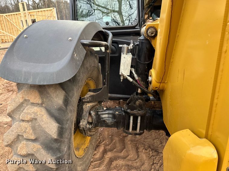 image for item LO9377 2019 Caterpillar TL642D  telehandler