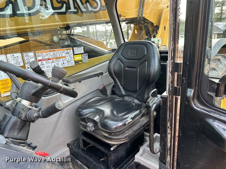 image for item LO9377 2019 Caterpillar TL642D  telehandler