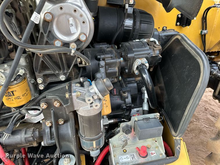 image for item LO9377 2019 Caterpillar TL642D  telehandler