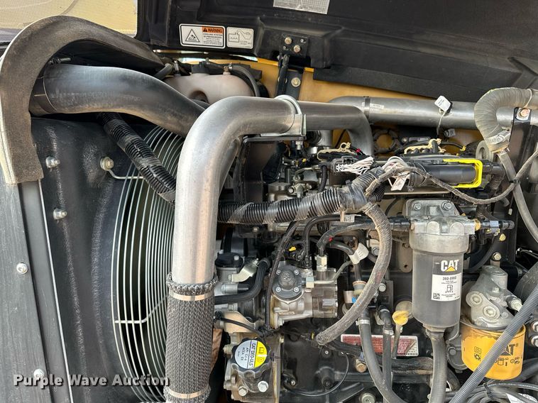 image for item LO9377 2019 Caterpillar TL642D  telehandler