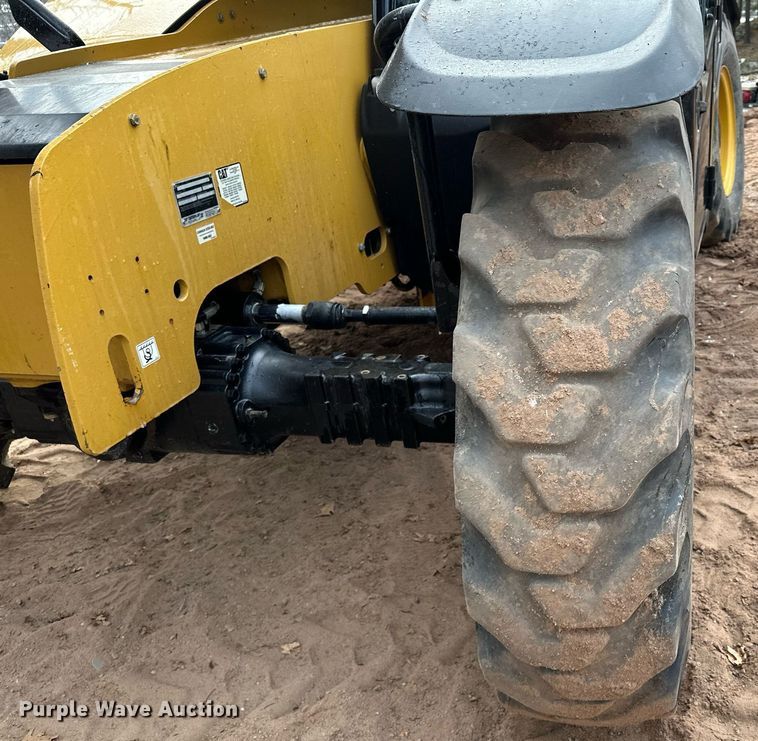 image for item LO9377 2019 Caterpillar TL642D  telehandler