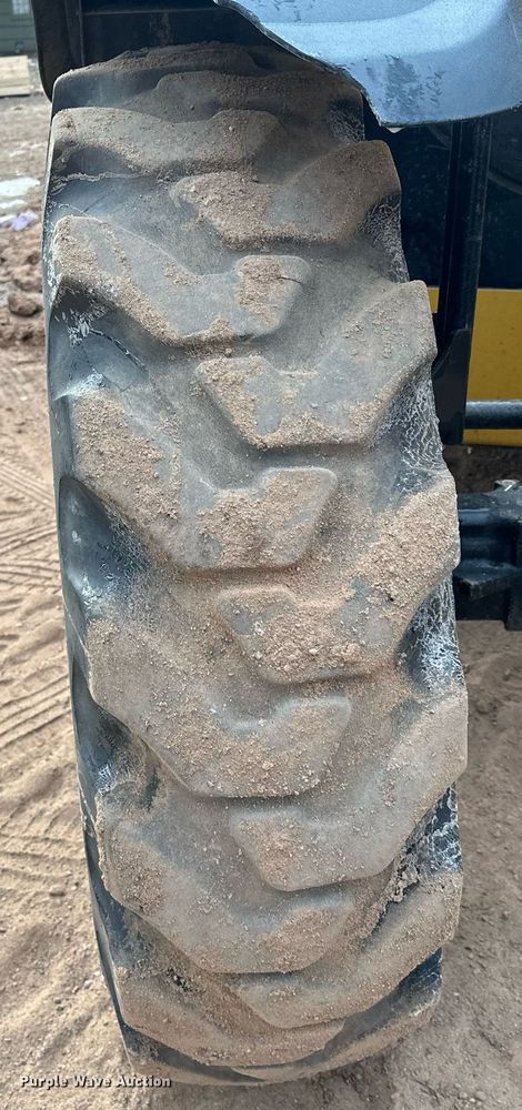 image for item LO9377 2019 Caterpillar TL642D  telehandler