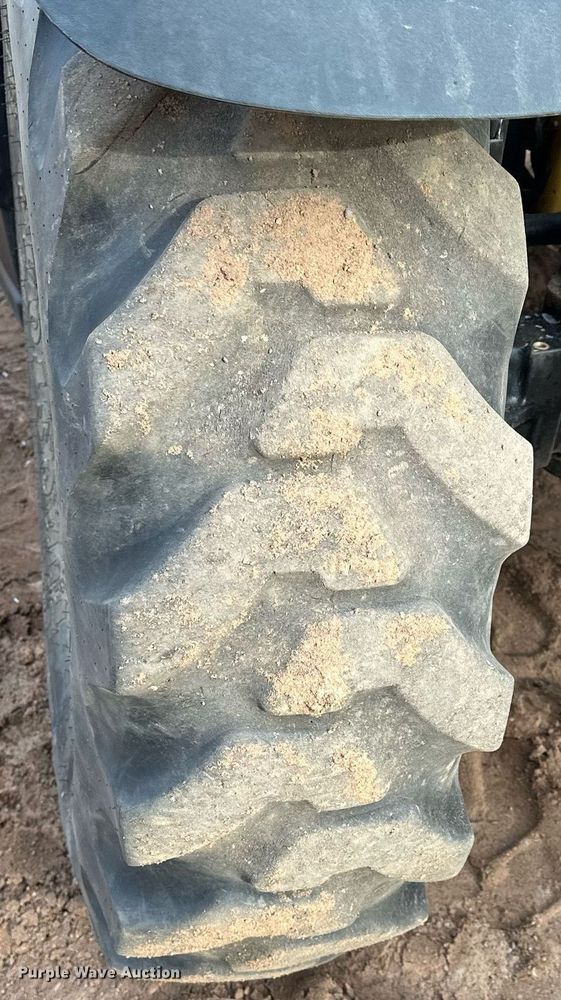 image for item LO9377 2019 Caterpillar TL642D  telehandler