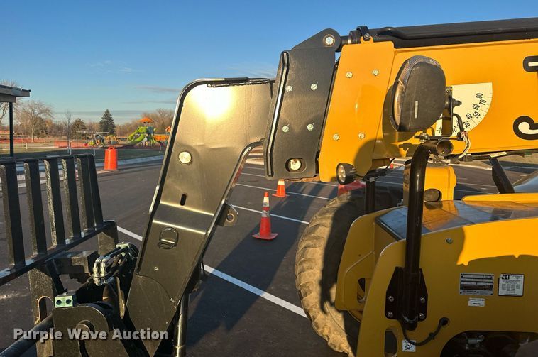 image for item LO9378 2020 Caterpillar TL642D  telehandler