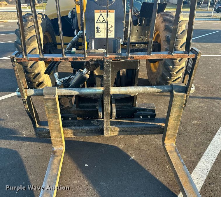 image for item LO9378 2020 Caterpillar TL642D  telehandler