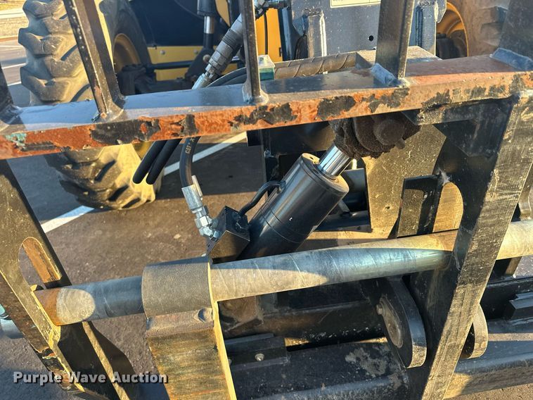 image for item LO9378 2020 Caterpillar TL642D  telehandler