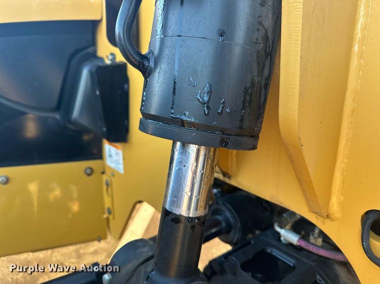 image for item LO9378 2020 Caterpillar TL642D  telehandler
